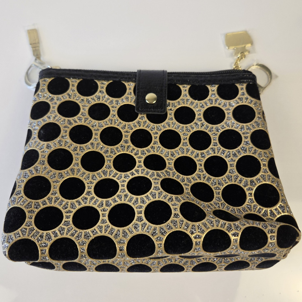 Dior Beauty Black & Gold Polka Dot Cosmetic Bag 2 Sets Charms Sealed